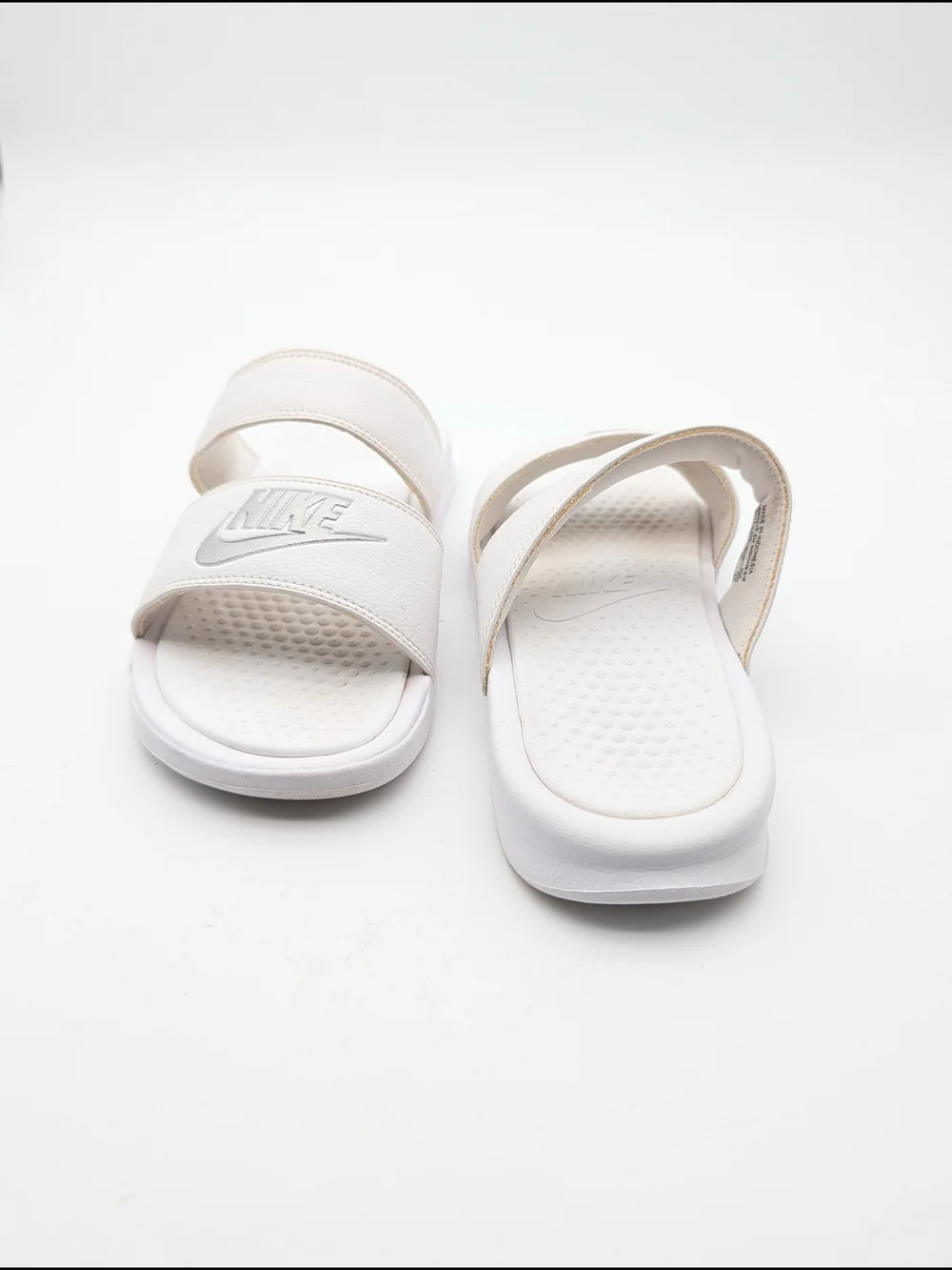 Nike Womens Benassi Duo Ultra Slide Sandals White Size US 7